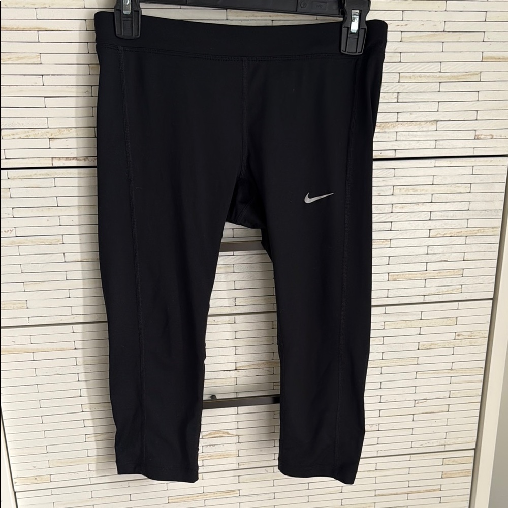 Nike Capri Dri-Fit Leggings